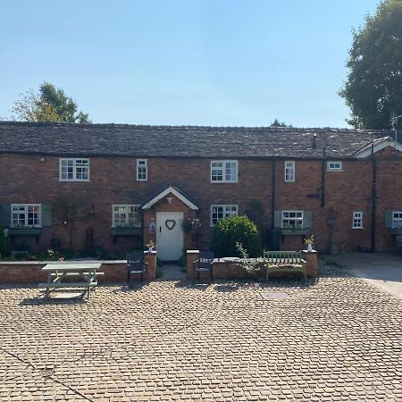 Bank Farm Cottages Nantwich Εξωτερικό φωτογραφία